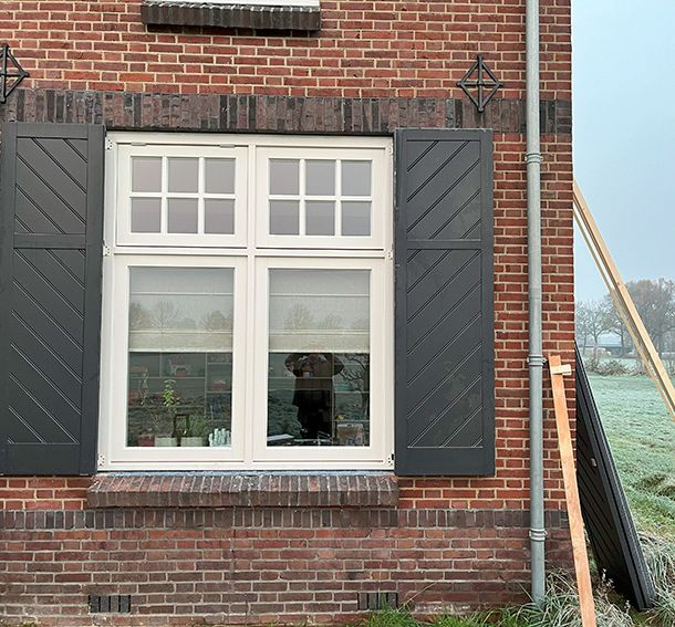 Luiken Meranti plaatsen en maken door Eekelder Bouw