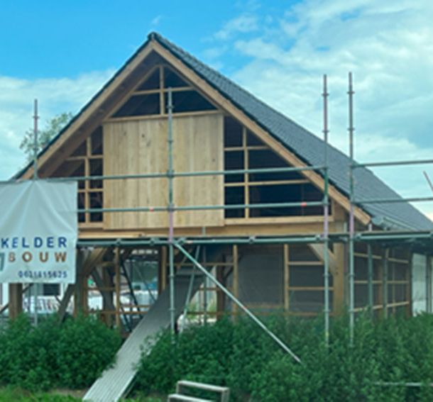 Realisatie Eiken houten kapschuur door Eekelder Bouw