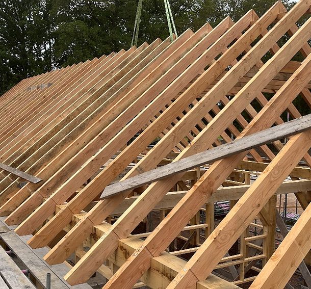 Realisatie Eiken houten kapschuur door Eekelder Bouw