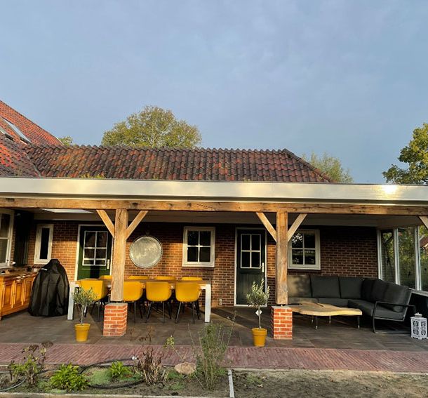 Realisatie Overkapping in Harreveld door Eekelder Bouw