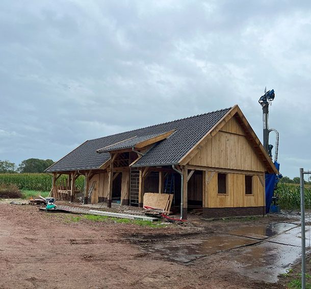 Realisatie Eiken houten kapschuur door Eekelder Bouw