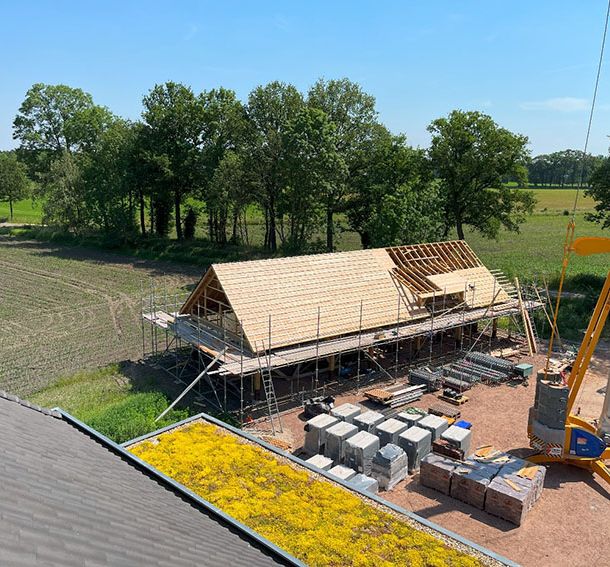 Realisatie Eiken houten kapschuur door Eekelder Bouw