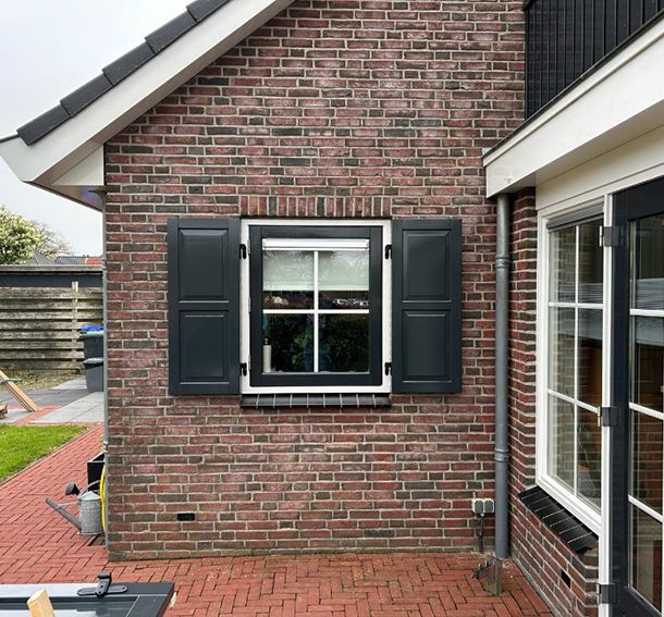 Luiken maken en plaatsen in Mariënvelde door Eekelder Bouw